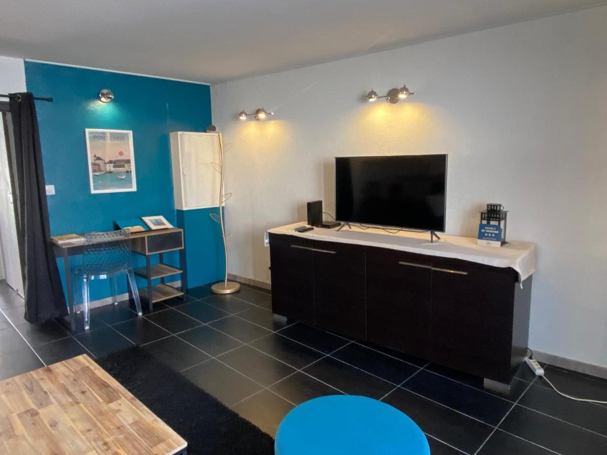 Appartement En Entree De Ville Avec Balneo Pont-l'Abbe Exterior photo